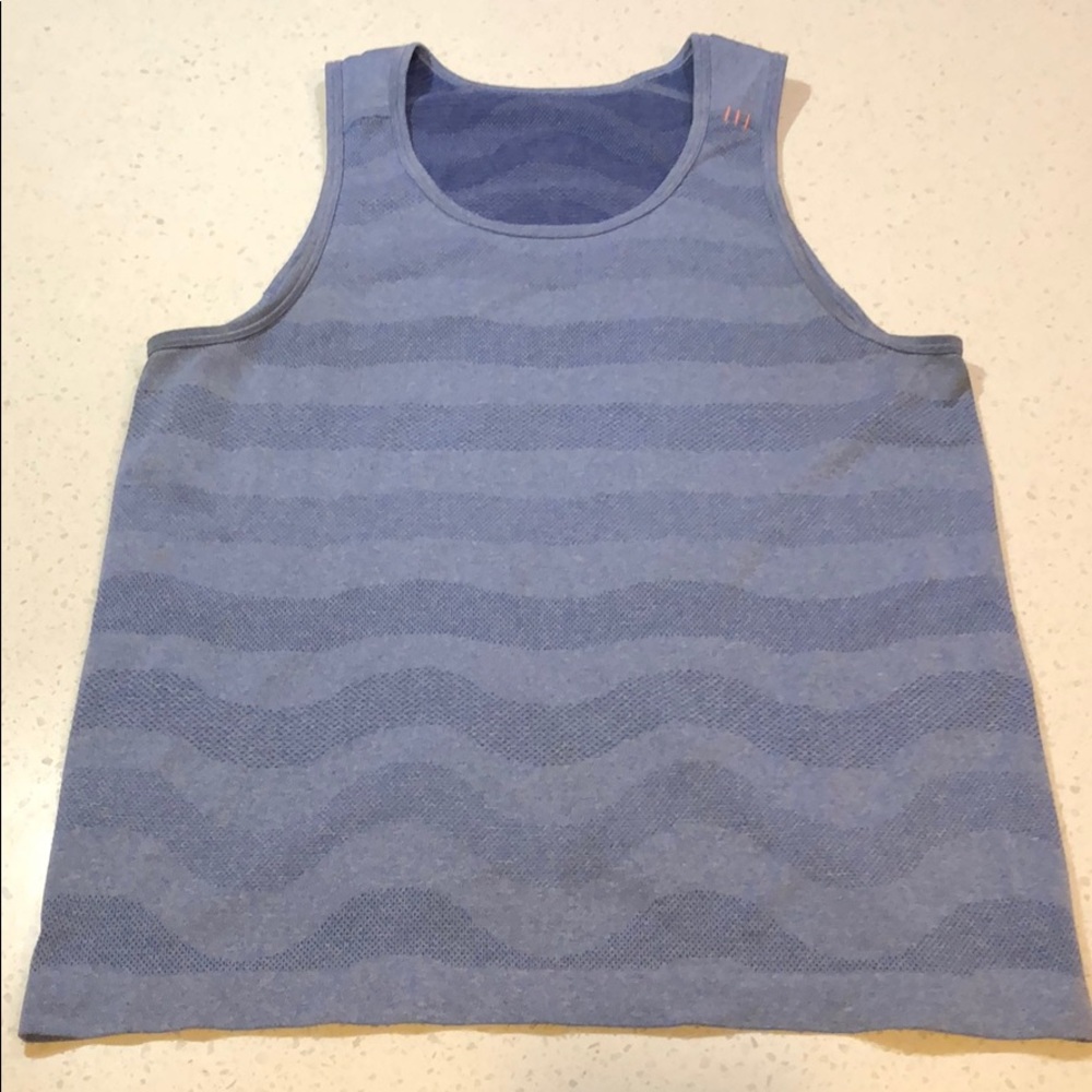 Men’s lululemon Metal Vent Tech Tank size small